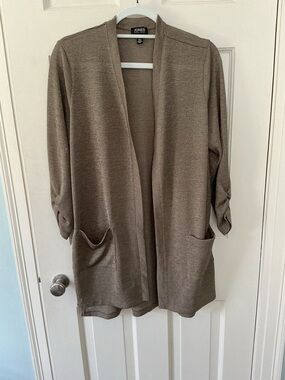 Jones New York Lightweight Taupe Open-Front Cardigan with Pockets